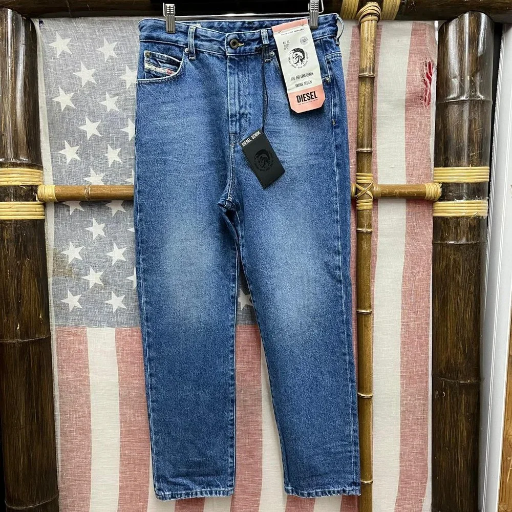 NWT Diesel D-Eiselle Women's Jeans W30 L30 0076X Straight High Waist Denim